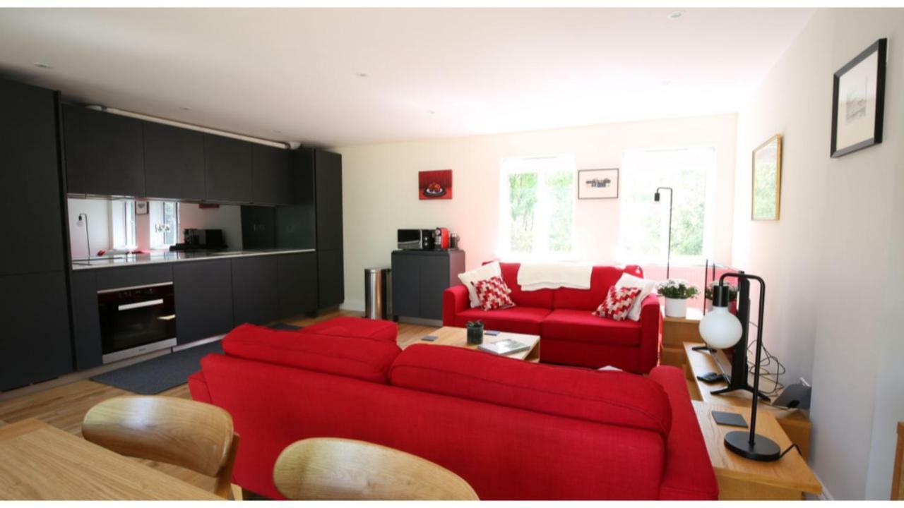 ★ Luxury Oxford Apartment ★ Sleeps 4, Free Parking 외부 사진
