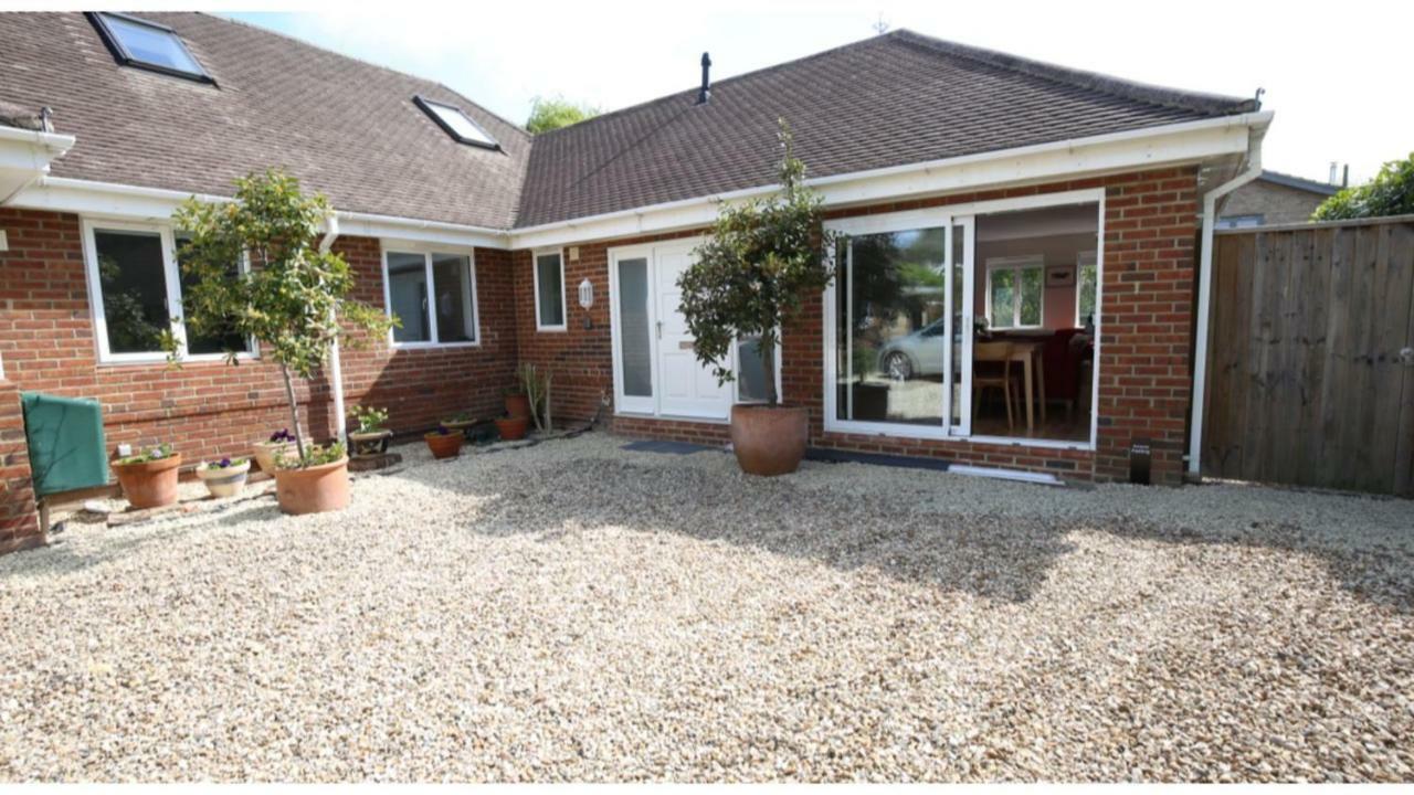 ★ Luxury Oxford Apartment ★ Sleeps 4, Free Parking 외부 사진