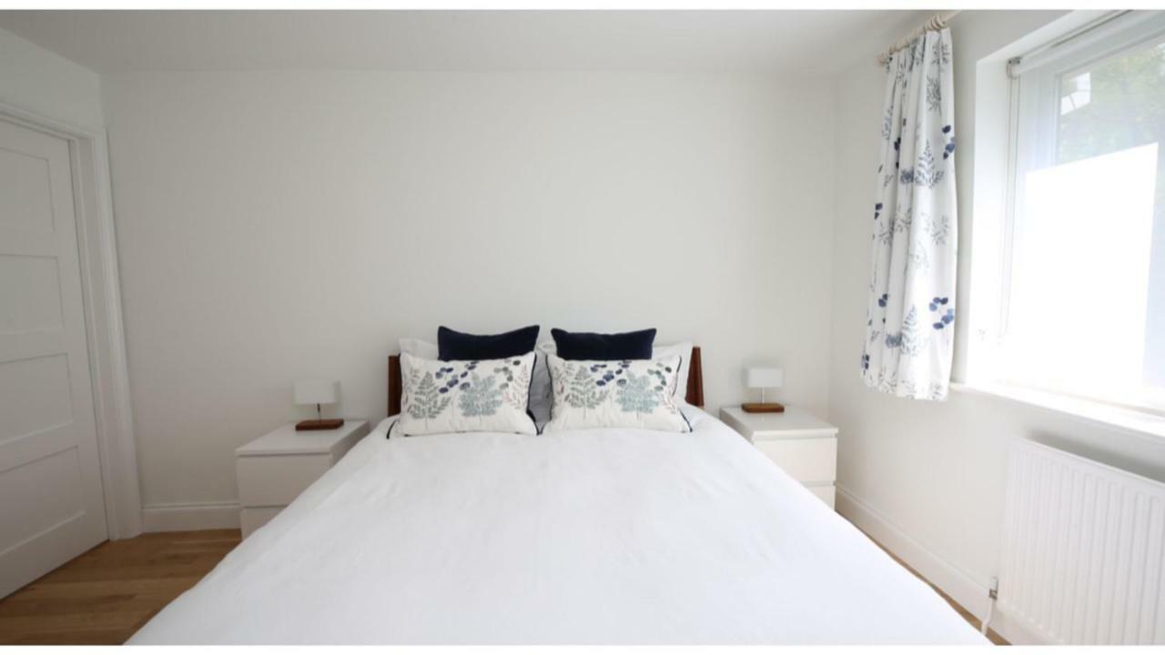 ★ Luxury Oxford Apartment ★ Sleeps 4, Free Parking 외부 사진